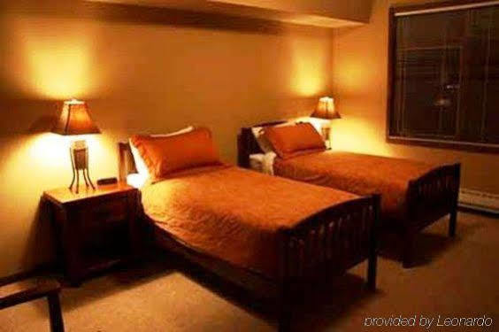 Hotel Glacier Mountaineer